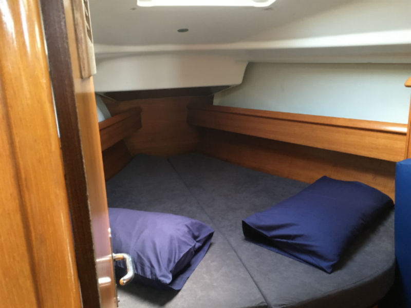 Photo of Bow cabin in Menai III Jeanneau Sunfast 37